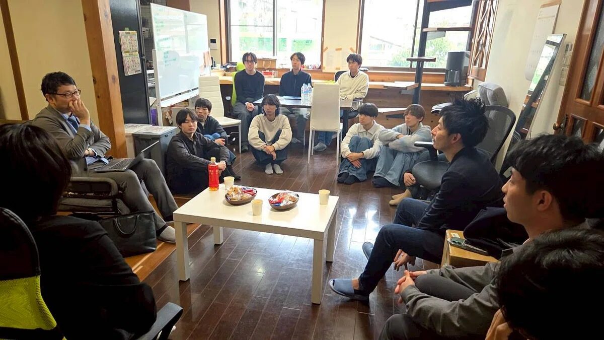 若者が地方創生を考える！当機構の学生が内閣官房の方との座談会を実施しました！